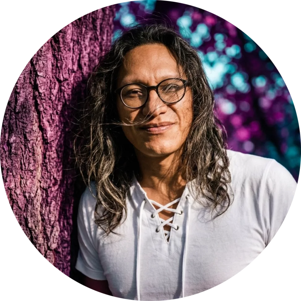 Antoine NICOLAS hypnothérapeute EMDR ThetaHealing magnétisme chamanisme